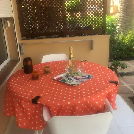 아파트 Laspalmasapartment 코라레호